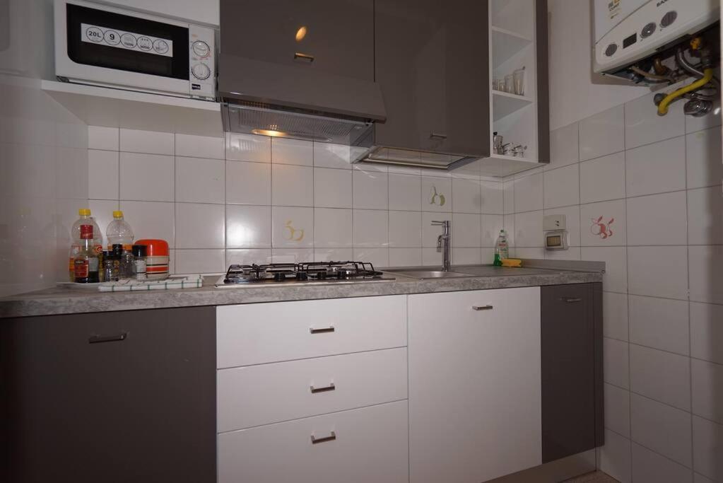 Central Guesthouse Cir 015146-Cni-01484 Milano Ngoại thất bức ảnh